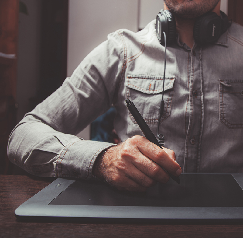 Drawing a design on a tablet